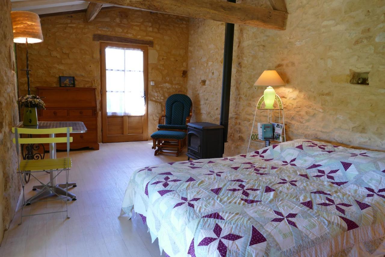 Chambres D'Hotes De La Grande Combe Mauzac-et-Grand-Castang Exterior photo